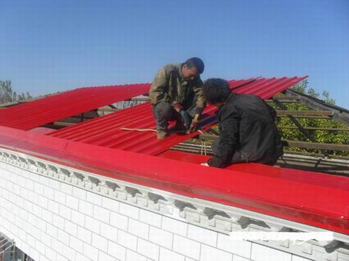 专业安装彩钢板房屋/北京彩钢板厂家/彩钢板安装价格